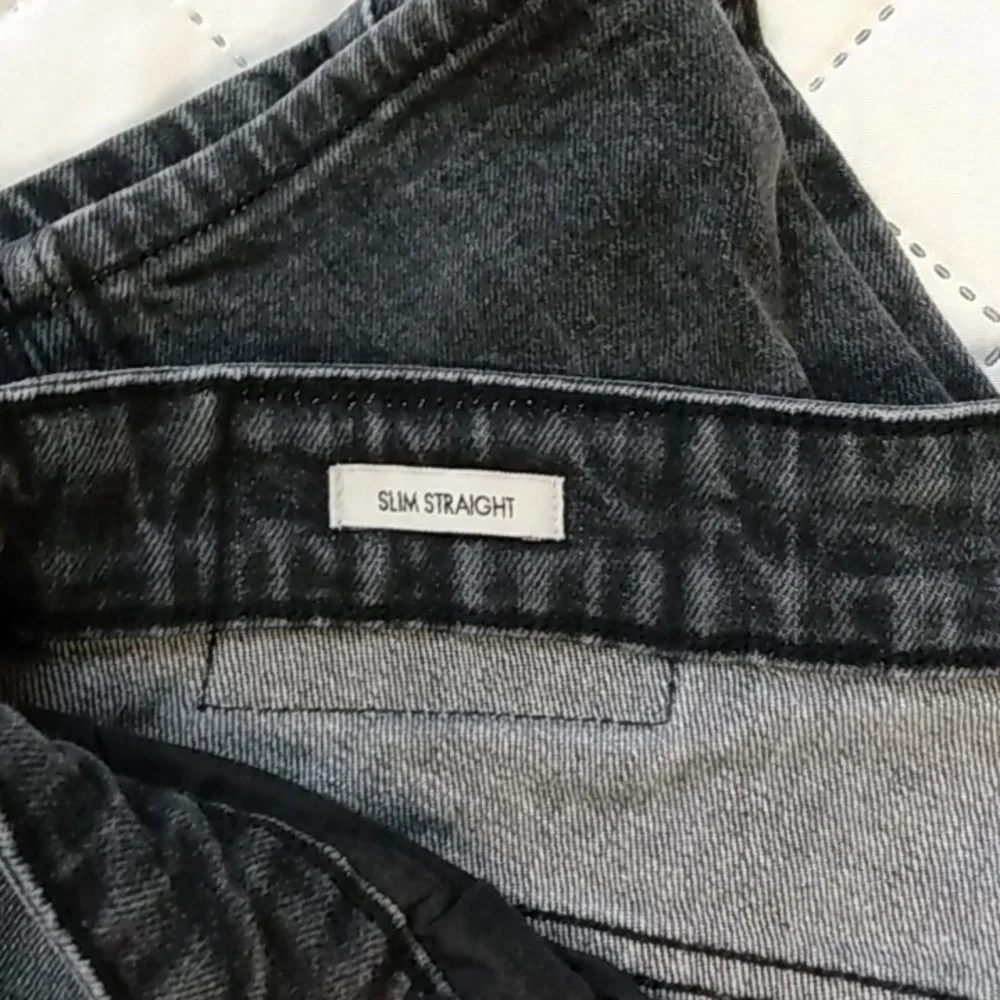 Calvin Klein Jeans - Picture 4 of 10